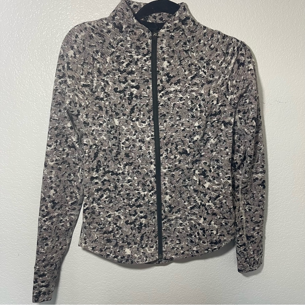 ATHLETA | Dark Red, Black, Grey, White Athletic Stretchy Thumbholes Size Small